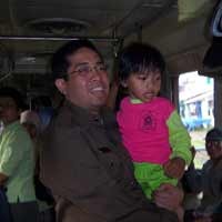 Ario Gerilya di Atas Komuter dan Terminal