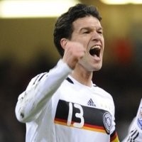 Jerman Berlari, Rusia Membuntuti