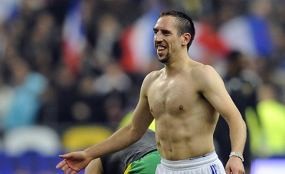 Ribery Bawa Les Bleus ke Posisi Dua Ribery Bawa Les Bleus ke Posisi Dua