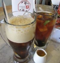 Nyerutup Koffie Mantep Harganja Djoedjoer di Kopitiam Oey
