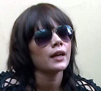 Dewi Sandra Ultah Tanpa Glenn