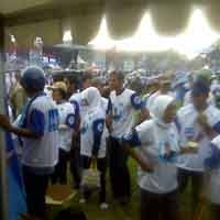 Diguyur Hujan, Changcuter Panaskan Demokrat      