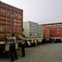 Tak Sesuai Dokumen, 7 Kontainer Ditahan Polisi