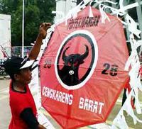 Layang-layang Banteng Terbang di GBK