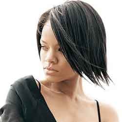 Rihanna Putuskan Chris Brown, Sahabat Bersorak