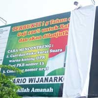 Kampanye Rampung, Ario Pelopori Pencopotan Atribut