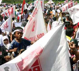 PMB Kampanye di Makassar