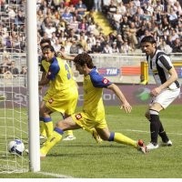 Hattrick Pellissier Buyarkan Kemenangan Juve