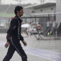 Soal Penghentian, Pembalap Terbelah