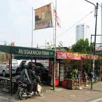 Masa Tenang, Gambar Caleg Masih Bertebaran di Jalan