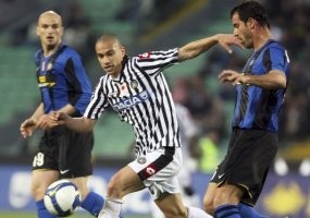 Tekuk Udinese, Inter Tinggalkan Juve