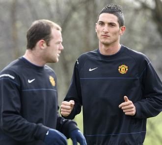 Naga di Sarang Setan Merah