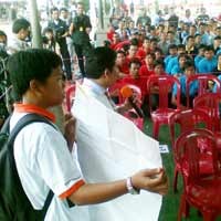 Minim Informasi, Napi Pilih Asal-asalan