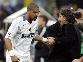 Simpati Mancini untuk Adriano