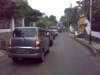 Sepanjang Sungai Krukut Banjir, Lalin Kemang Tak Kunjung Terurai