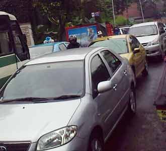Banjir, Kemang Macet