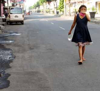 Jalanan di Solo Lengang