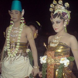 Tika T2 Tunda Punya 16 Anak