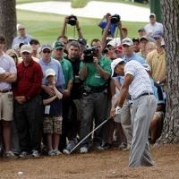 Woods Masih Kesulitan, Perry-Campbell Mulus