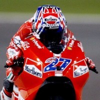 Stoner Diuntungkan Penundaan Balapan