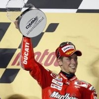 Stoner Juara, Rossi Kedua