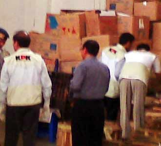KPK Geledah Kantor Kimia Farma Traiding