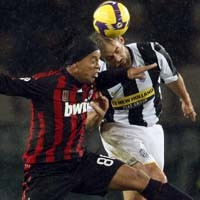 Milan Kini Mengejar Juventus