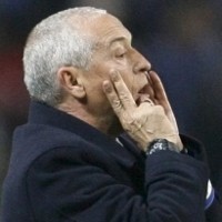 Tuan Rumah Tak Didampingi Pelatih