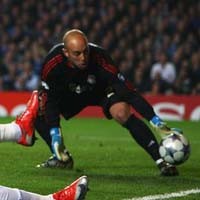 Dulu Riise, Sekarang Reina