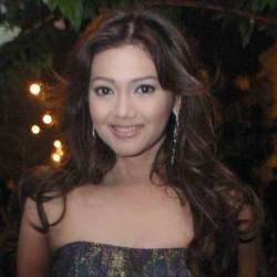 Bella Saphira Ingin Ngetop Seperti ST12