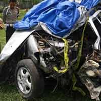 Keluarga Korban Gelar Salat Jenazah dan Baca Yasin