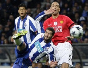 Setan Merah Sukses di Sarang Naga