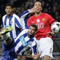 Setan Merah Sukses di Sarang Naga