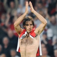 Pires Tersentuh Laga Perdana di Emirates