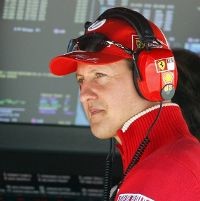 Schumi Tak Dampingi Ferrari di Shanghai