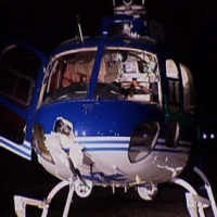 Pria Bingung Nekat Loncat dari Atas Pesawat!