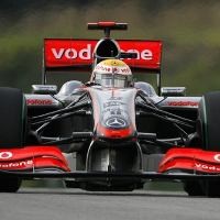 Tercepat, Hamilton Mulai Unjuk Gigi