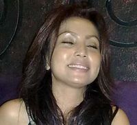 Mayangsari di Restoran Bareng Artis