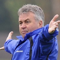Sanjungan Wenger untuk Hiddink