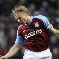 Laursen Pensiun Dini?