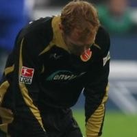 Cottbus Kembalikan Uang Tiket Fans