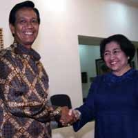 PDIP: Mega Sudah Ada Deal Terbatas dengan Sultan