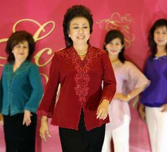 Lenggak-lenggok Kartini Modern