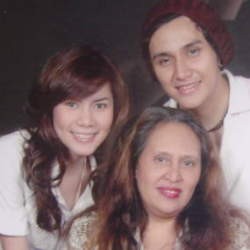 Ogah Pura-pura Akur, Vicky Nitinegoro Setuju Cerai