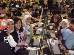 Kartini Ngeblog Banjir Peserta dan Hadiah