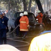 Range Rover Terbakar di Abdul Muis