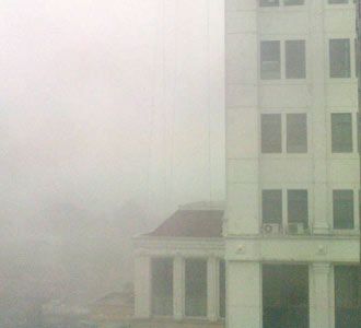 Hujan Deras Guyur Jakarta