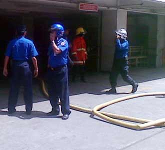 Basement Riau Junction Terbakar