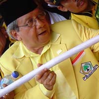 Akbar: Cari Tambahan Suara Dari Mana?