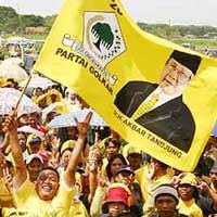 Akbar: Tak Relevan Desak JK Mundur